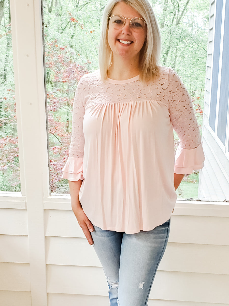 Floral Lace Top – Madison-Quinn Boutique ltd.