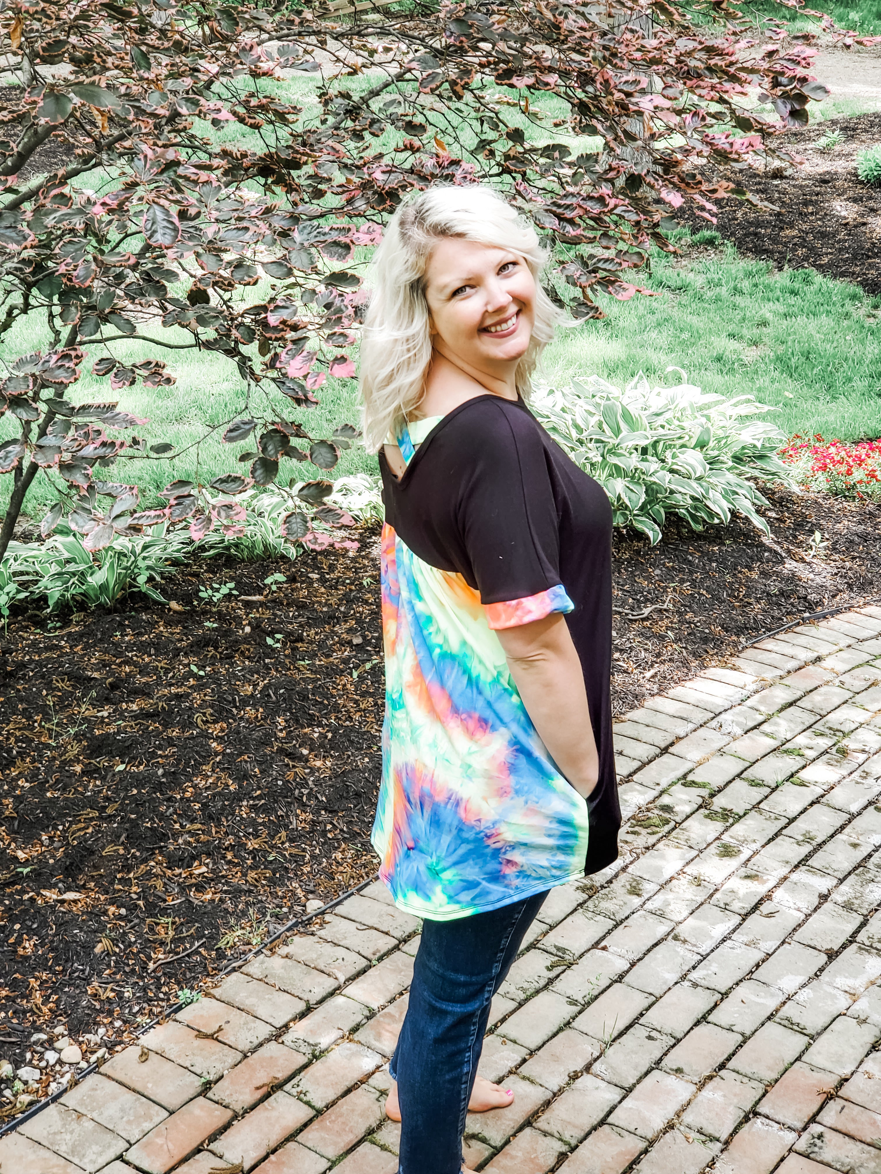 Tie Dye Back Cross Tee